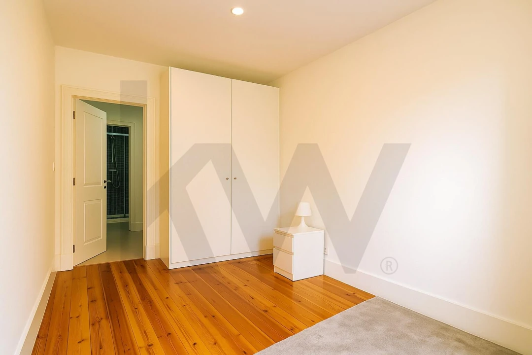 Apartamento T2 para Arrendamento em Santa Maria Maior Foto 8