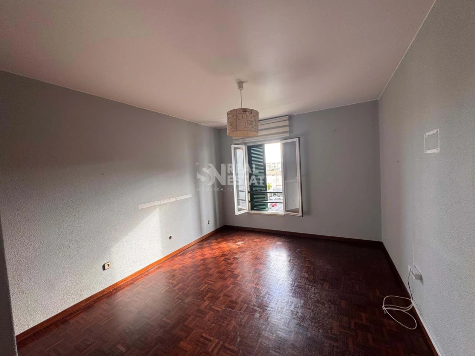 Apartamento T3 para Venda em Santo Antonio Foto 31