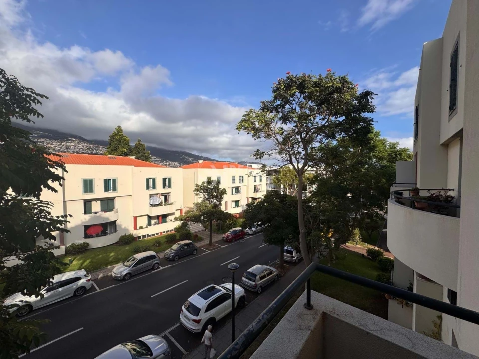 Apartamento T3 para Venda em Santo Antonio Foto 3