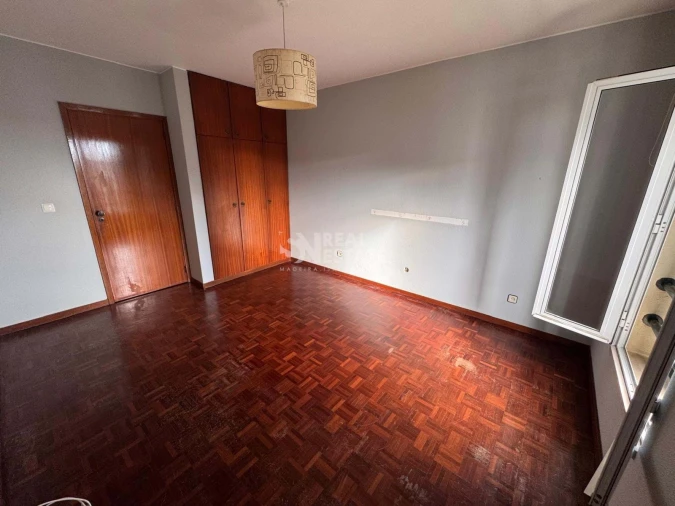 Apartamento T3 para Venda em Santo Antonio Foto 32