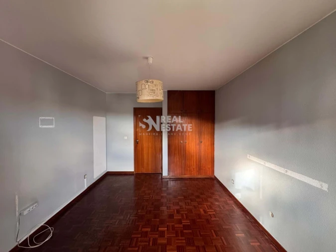 Apartamento T3 para Venda em Santo Antonio Foto 34
