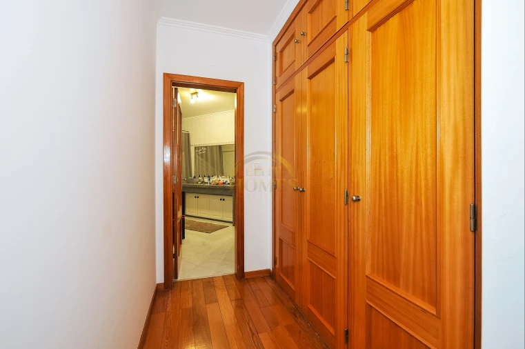 Apartamento T3 para Venda em Algés, Linda-A-Velha e Cruz Quebrada-Dafundo Foto 24