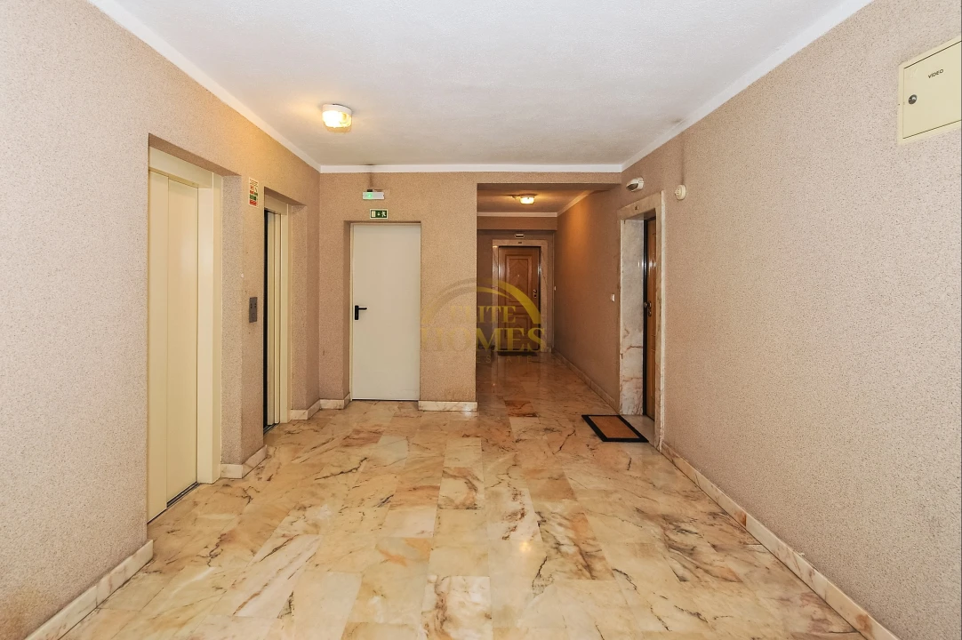 Apartamento T3 para Venda em Algés, Linda-A-Velha e Cruz Quebrada-Dafundo Foto 5