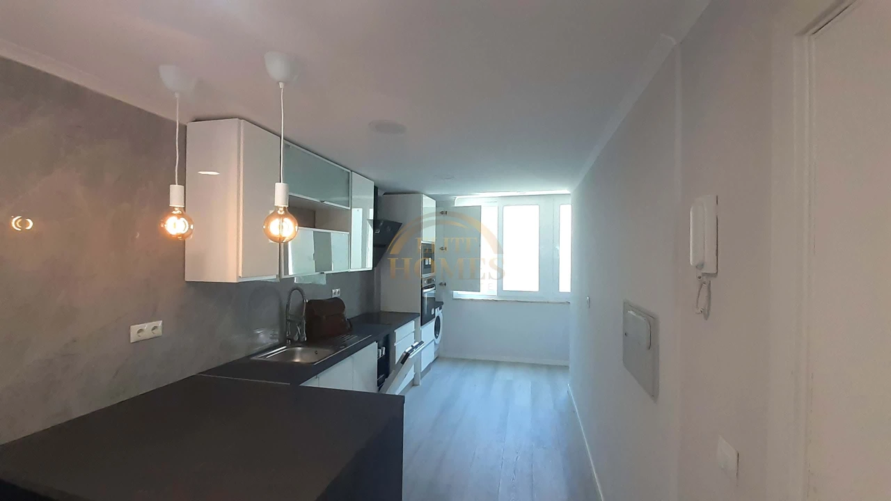Apartamento T2 para Venda em Benfica Foto 30