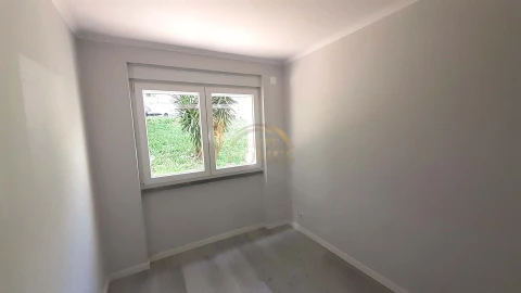 Apartamento T2 para Venda em Benfica