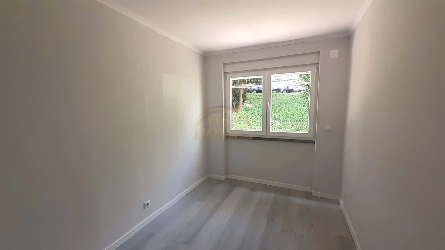Apartamento T2 para Venda em Benfica Foto 14