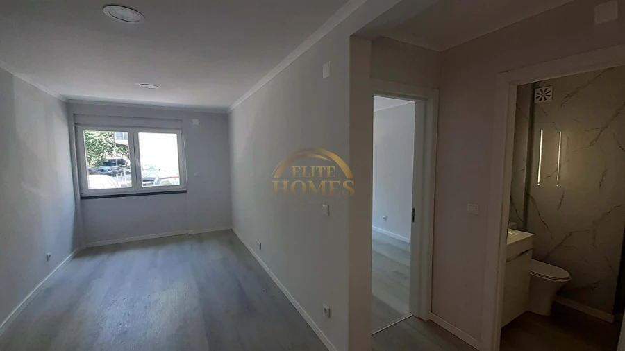 Apartamento T2 para Venda em Benfica Foto 11