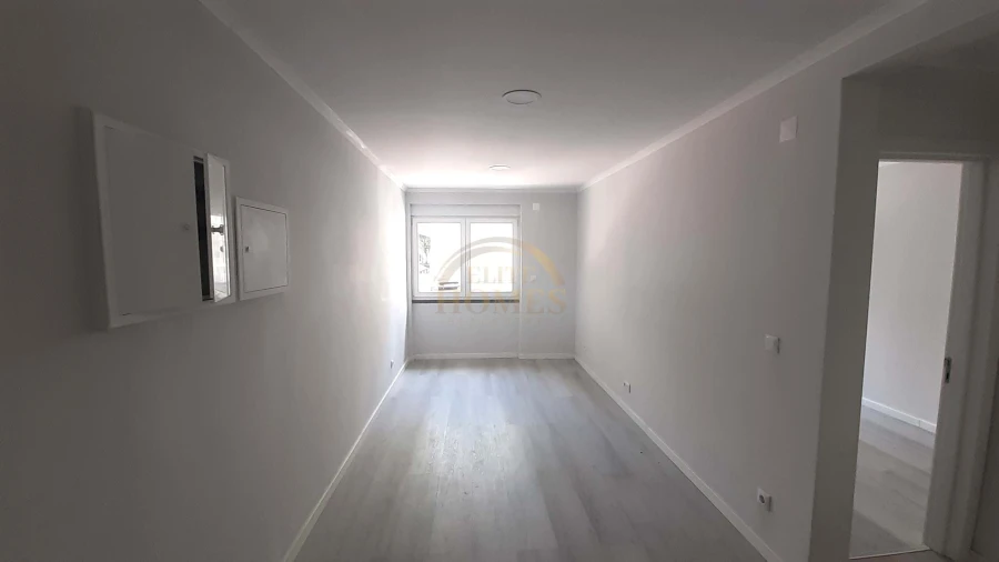 Apartamento T2 para Venda em Benfica Foto 40