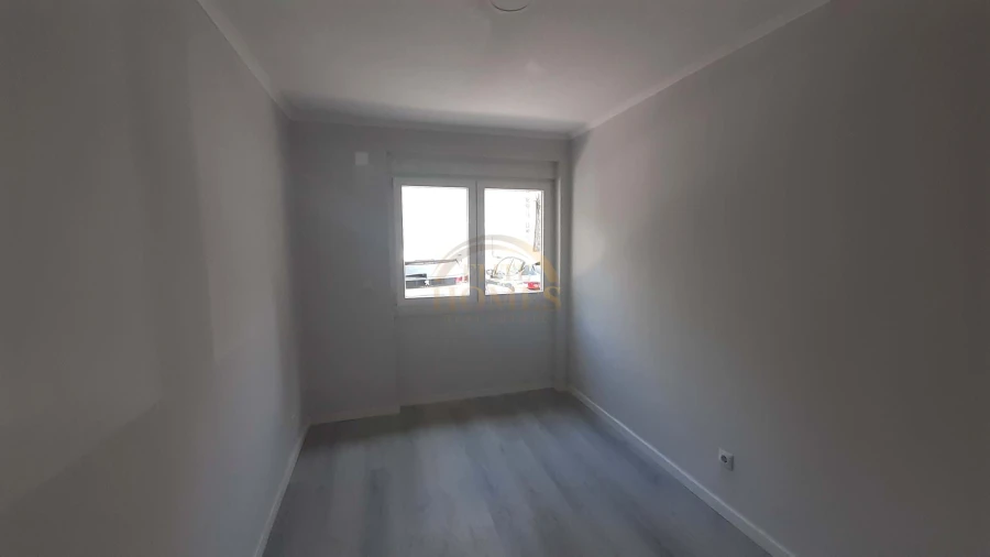 Apartamento T2 para Venda em Benfica Foto 17