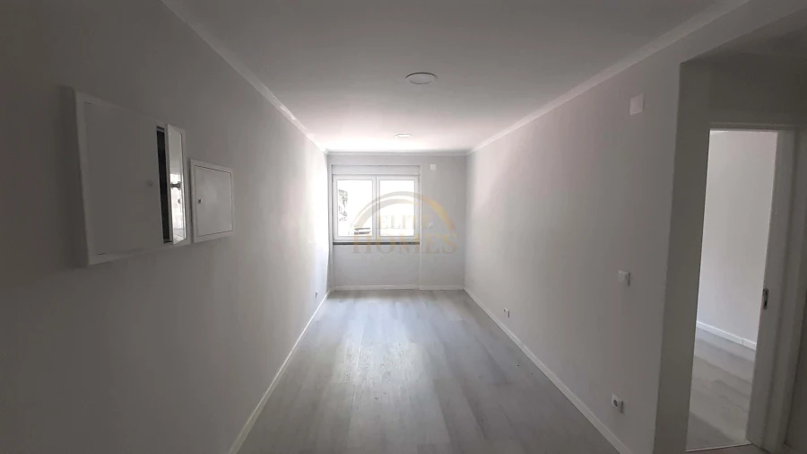 Apartamento T2 para Venda em Benfica Foto 13