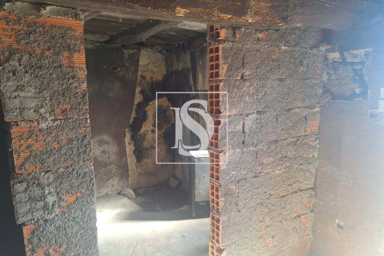 Moradia T1 para Venda em Guardão Foto 6