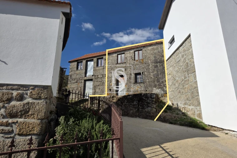 Moradia T1 para Venda em Guardão Foto 1