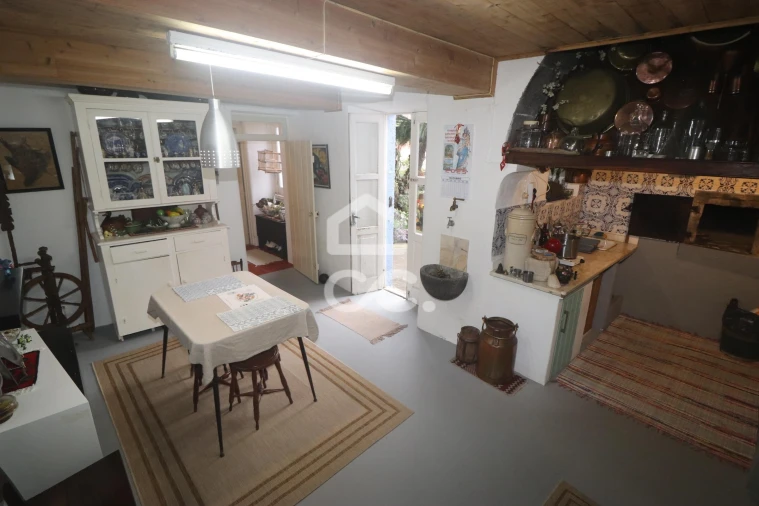 Moradia T6 para Venda em Fenais da Ajuda Foto 8