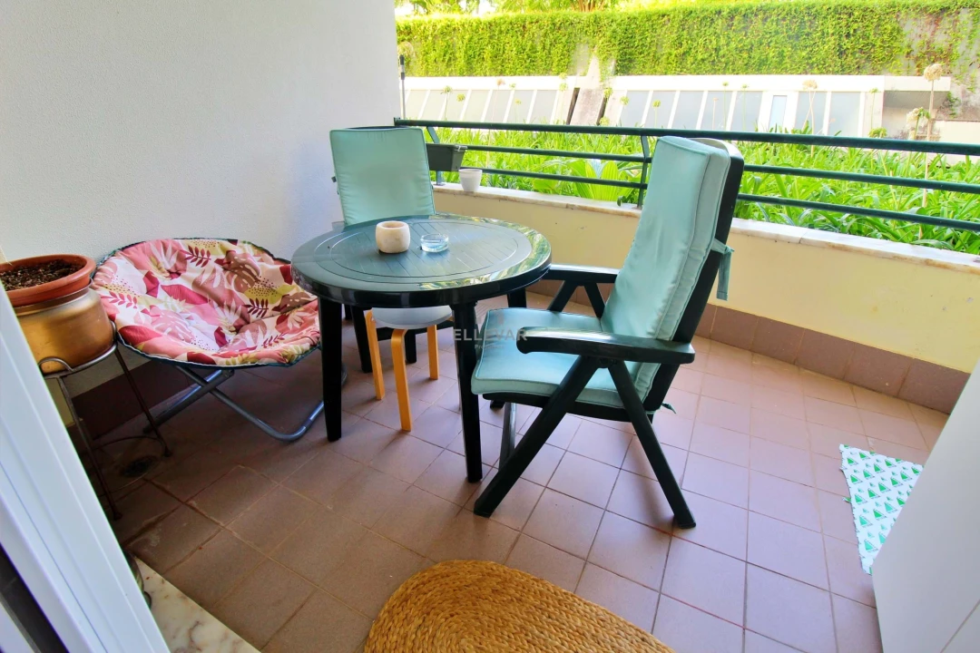 Apartamento T1 para Venda em São Martinho Foto 7