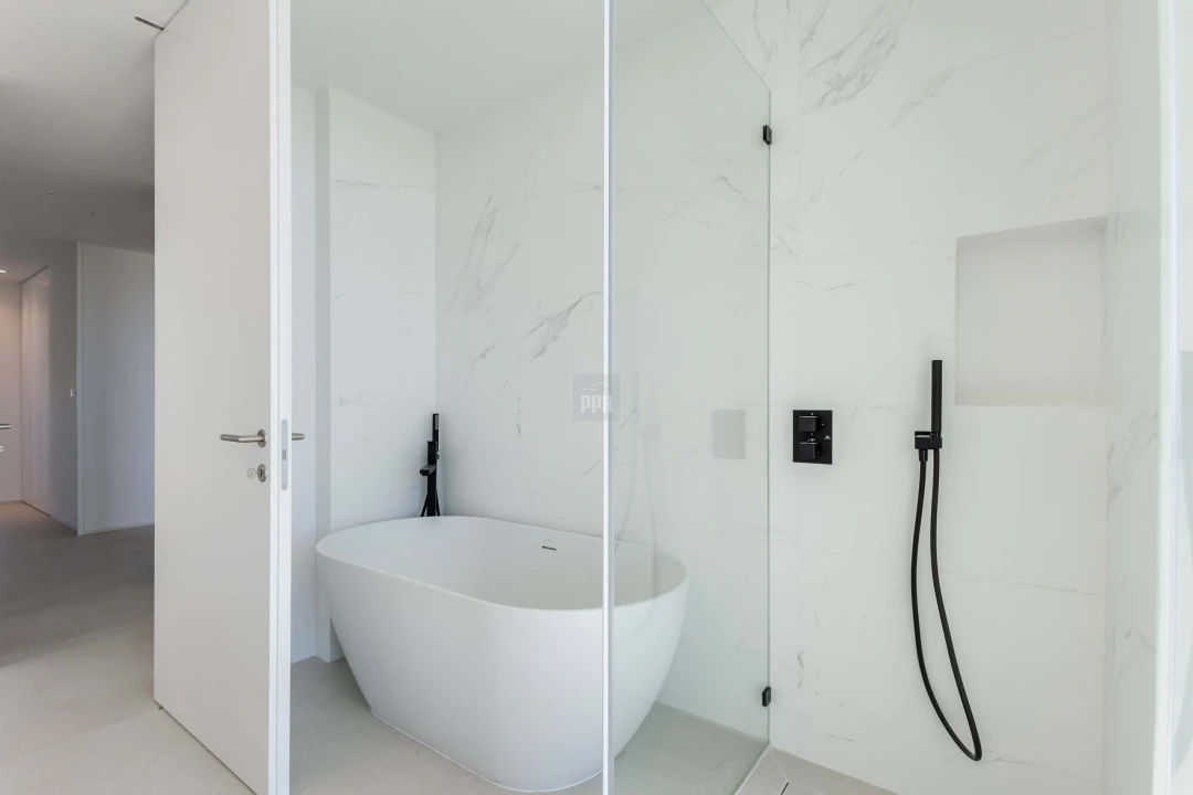 Apartamento T3 para Venda em Quarteira Foto 13