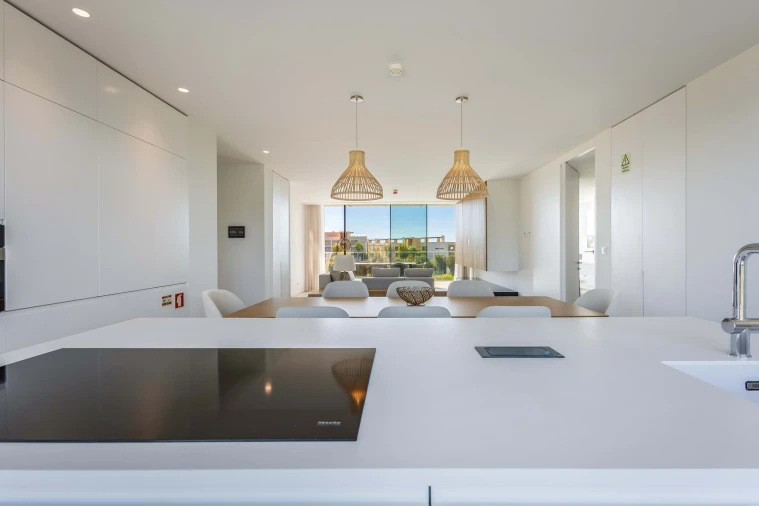 Apartamento T3 para Venda em Quarteira Foto 6