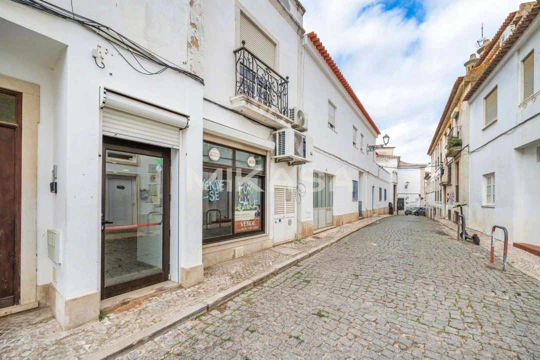 Negócio para Venda em Lagos (São Sebastião e Santa Maria) Foto 18