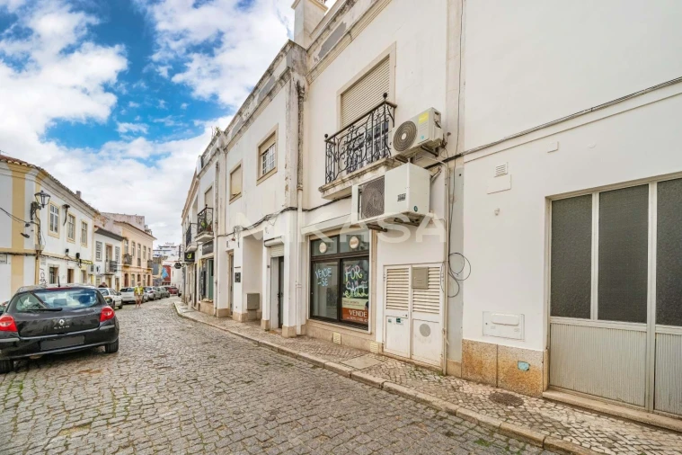 Negócio para Venda em Lagos (São Sebastião e Santa Maria) Foto 19