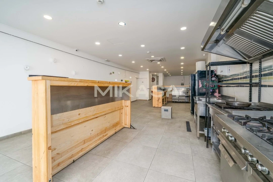 Negócio para Venda em Lagos (São Sebastião e Santa Maria) Foto 4