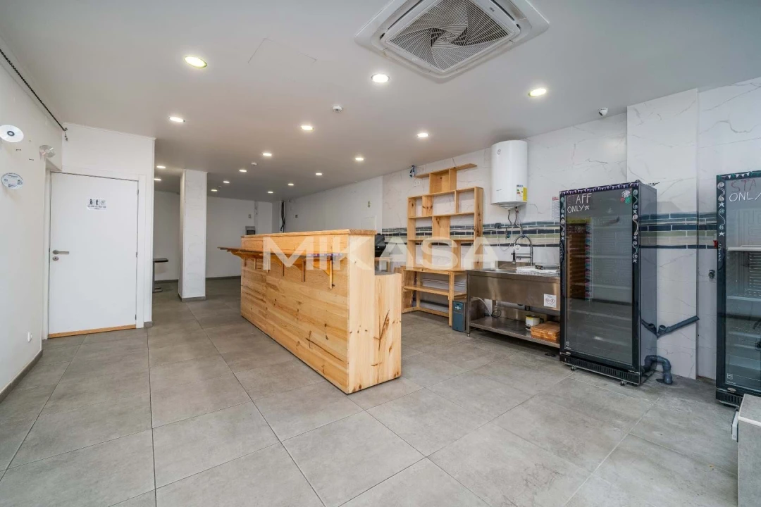 Negócio para Venda em Lagos (São Sebastião e Santa Maria) Foto 3