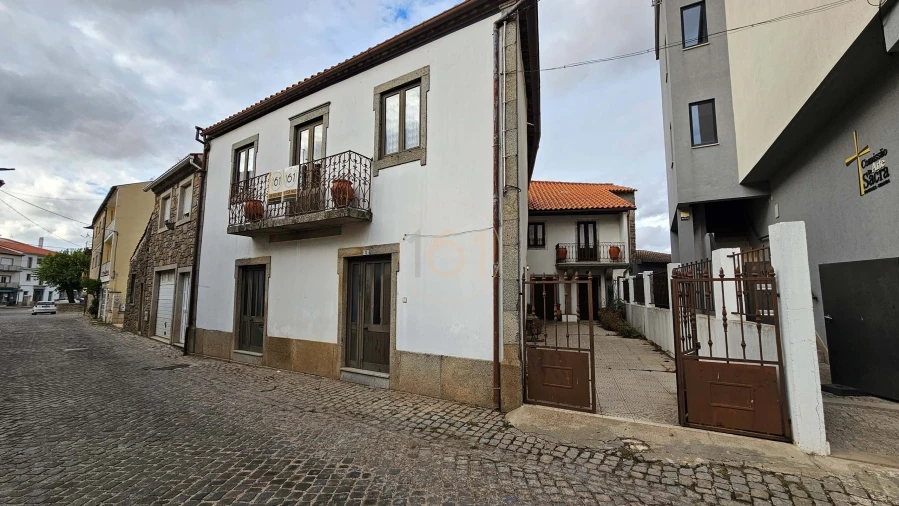 Moradia T3 para Venda em Sendim e Atenor