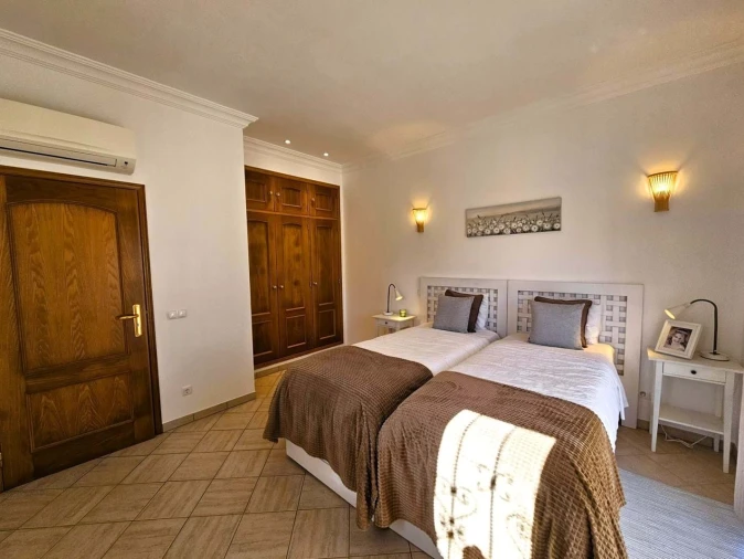 Moradia T5 para Venda em Lagoa e Carvoeiro Foto 25