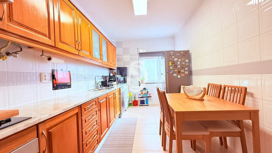 Apartamento T3 para Venda em Moita Foto 2