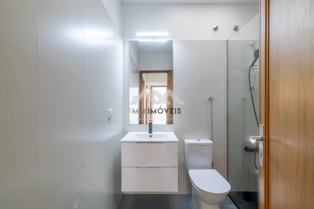 Moradia T6 para Arrendamento em Lordelo do Ouro e Massarelos Foto 37