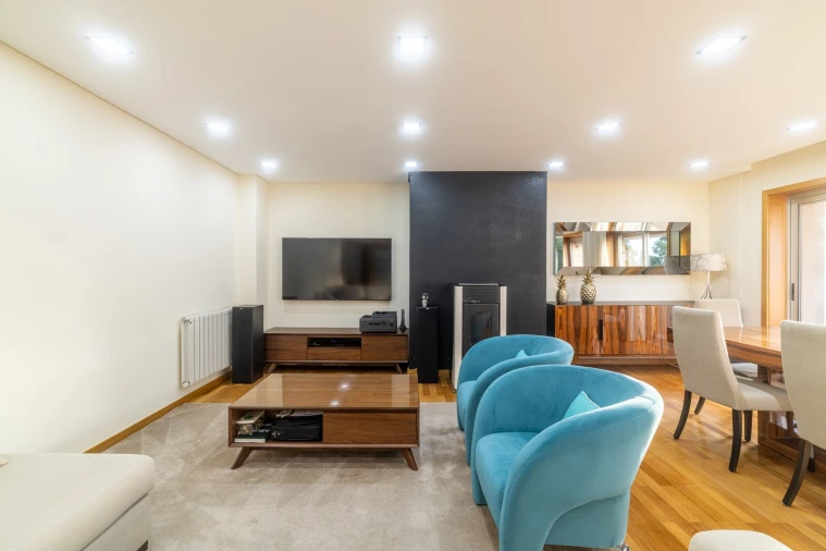 Apartamento T4 para Venda em Castêlo da Maia Foto 5