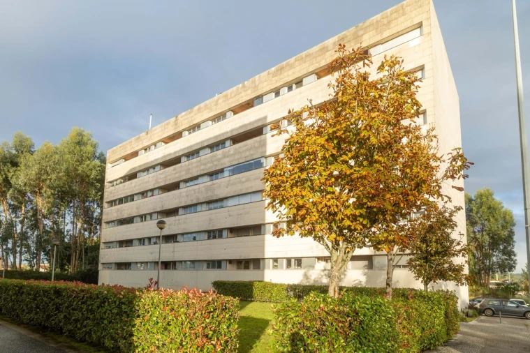 Apartamento T4 para Venda em Castêlo da Maia Foto 10