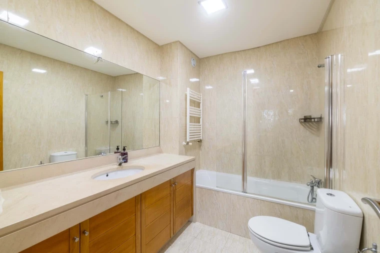 Apartamento T4 para Venda em Castêlo da Maia Foto 31