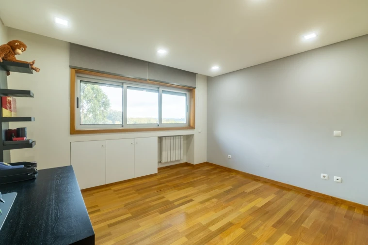 Apartamento T4 para Venda em Castêlo da Maia Foto 21