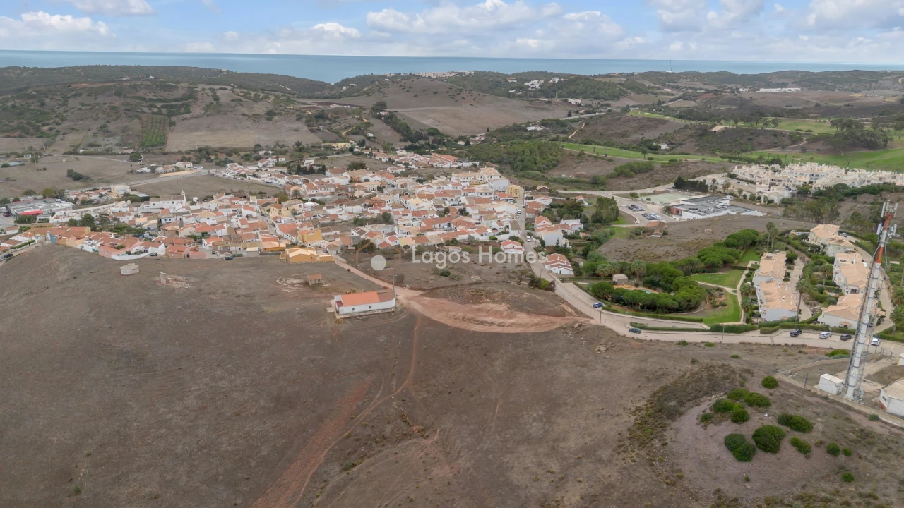 Terreno para Venda em Budens Foto 4