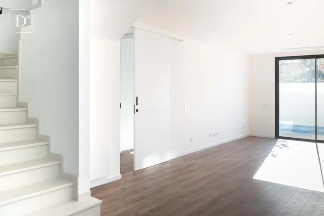 Moradia T3 para Venda em Olhão Foto 11