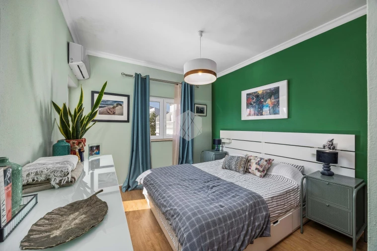 Moradia T3 para Venda em Armação de Pera Foto 23