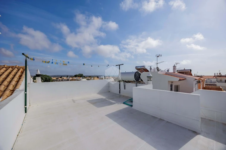 Moradia T3 para Venda em Armação de Pera Foto 27