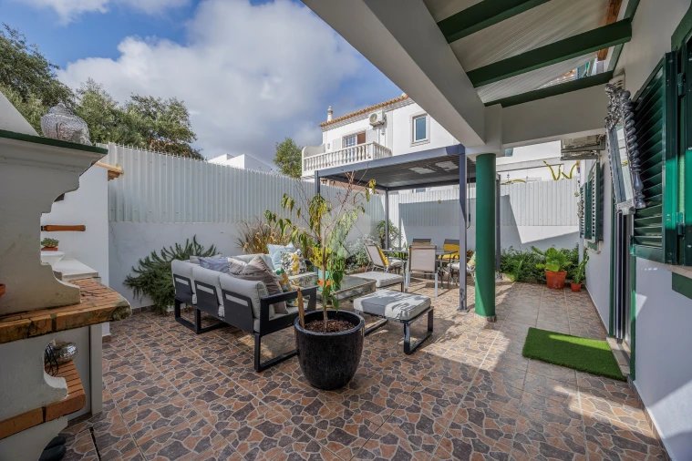 Moradia T3 para Venda em Armação de Pera Foto 30