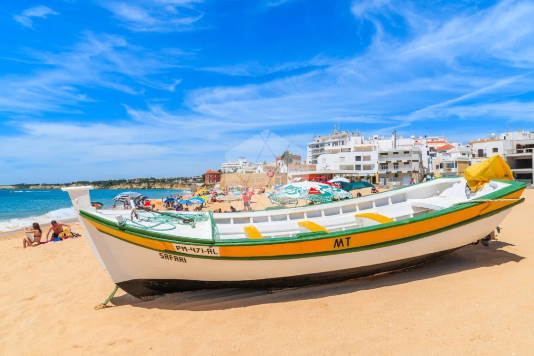 Moradia T3 para Venda em Armação de Pera Foto 29