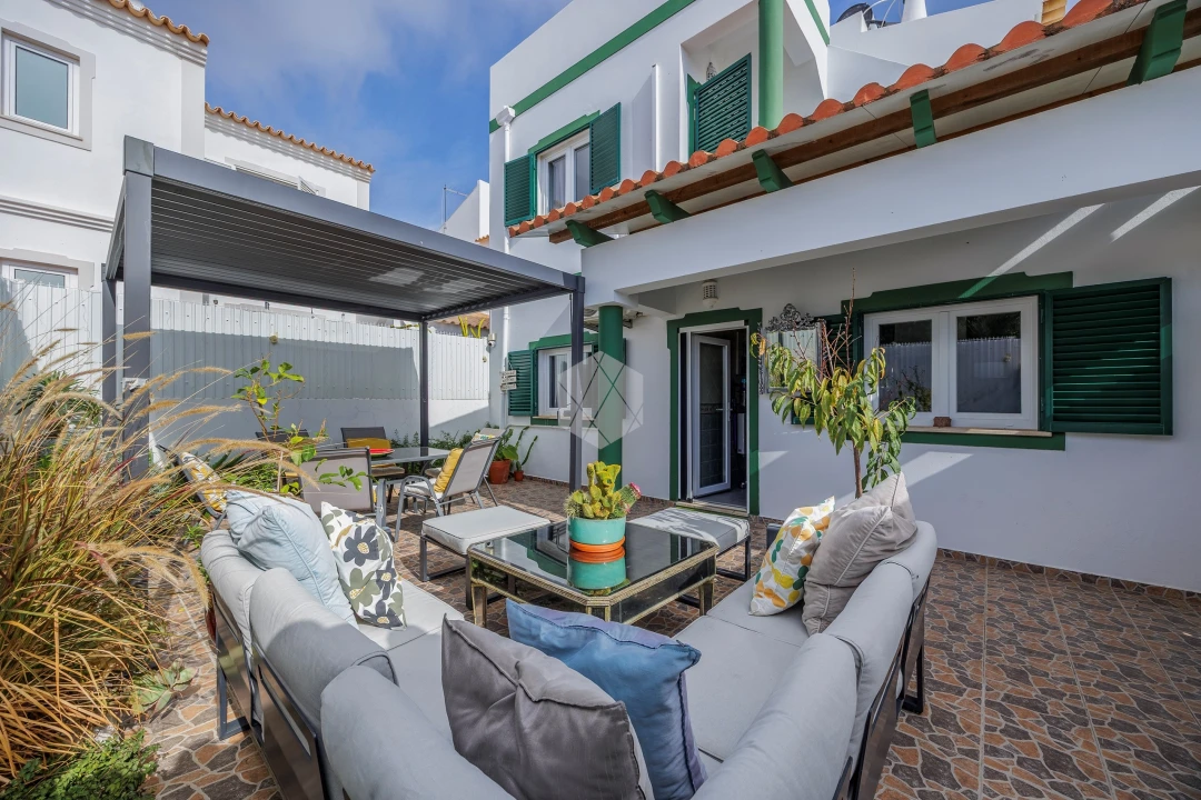 Moradia T3 para Venda em Armação de Pera Foto 31