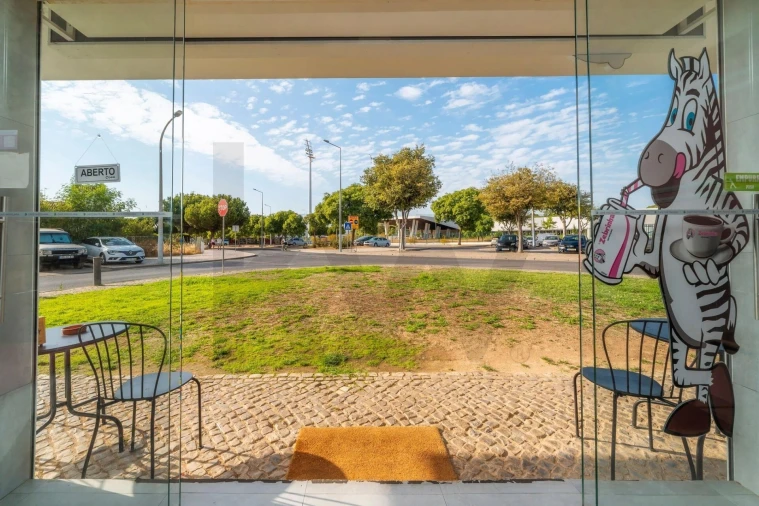 Negócio para Venda em Quarteira Foto 25