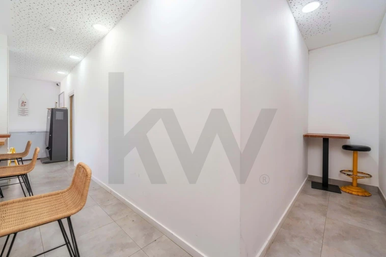 Negócio para Venda em Quarteira Foto 20