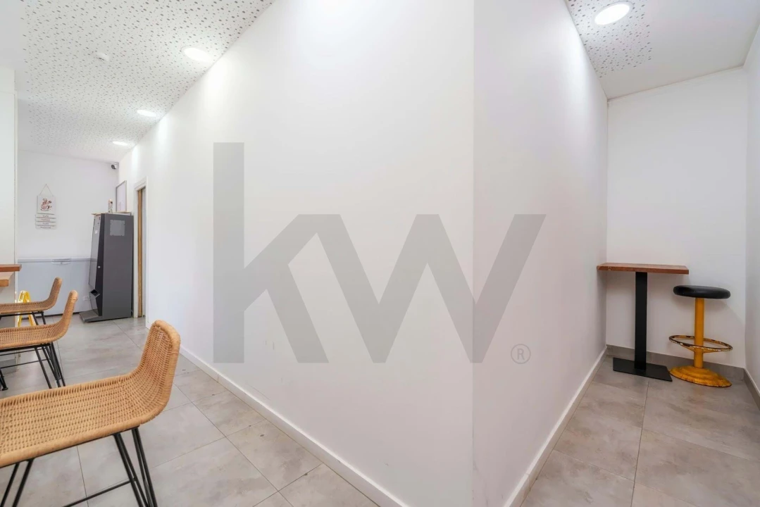 Negócio para Venda em Quarteira Foto 20