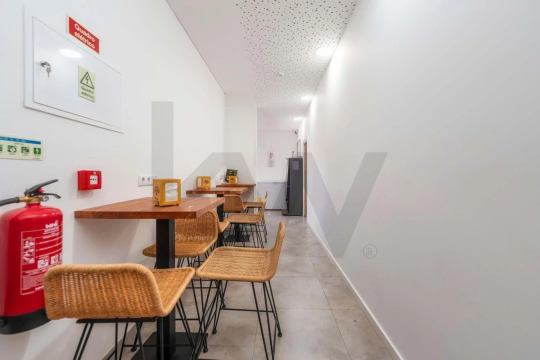 Negócio para Venda em Quarteira Foto 19