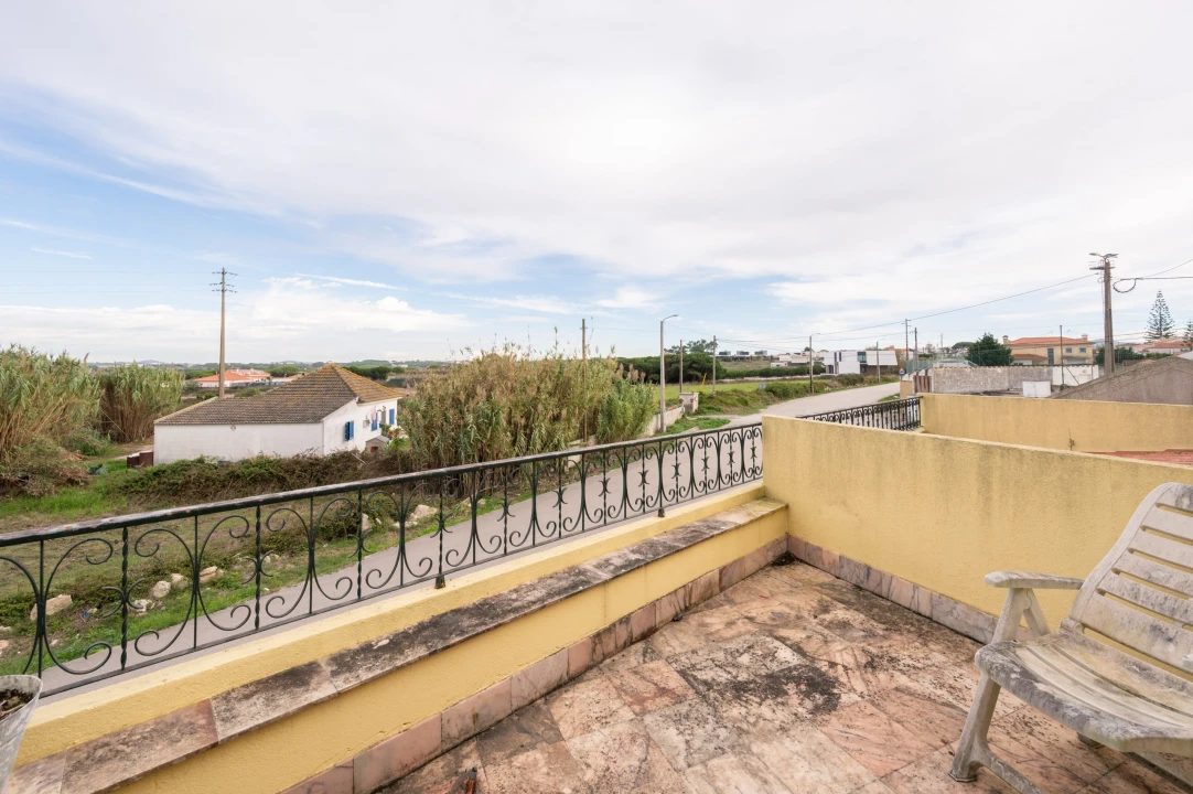 Moradia T5 para Venda em Agualva e Mira-Sintra Foto 7