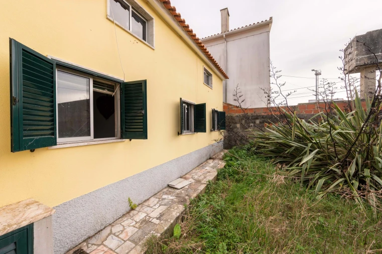 Moradia T5 para Venda em Agualva e Mira-Sintra Foto 2