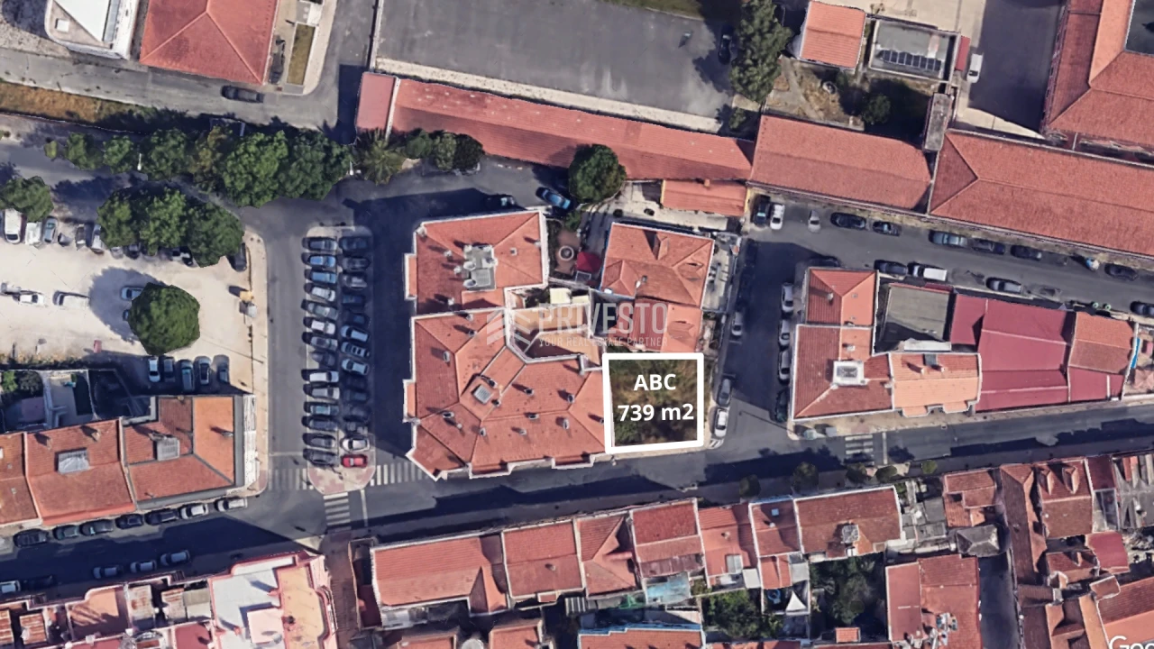 Terreno para Venda em Agualva e Mira-Sintra Foto 1