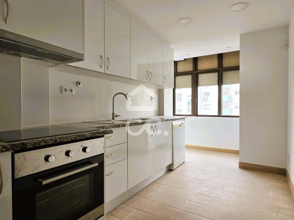 Apartamento T3 para Arrendamento em União das Freguesias de Setúbal Foto 1