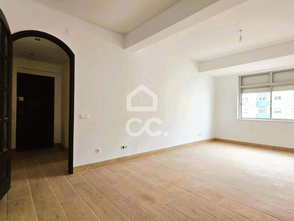 Apartamento T3 para Arrendamento em União das Freguesias de Setúbal Foto 10