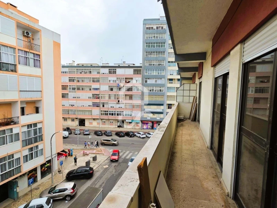 Apartamento T3 para Arrendamento em União das Freguesias de Setúbal Foto 27