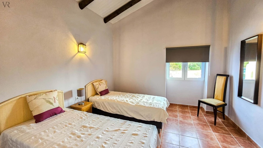 Moradia T4 para Venda em São Bartolomeu de Messines Foto 14